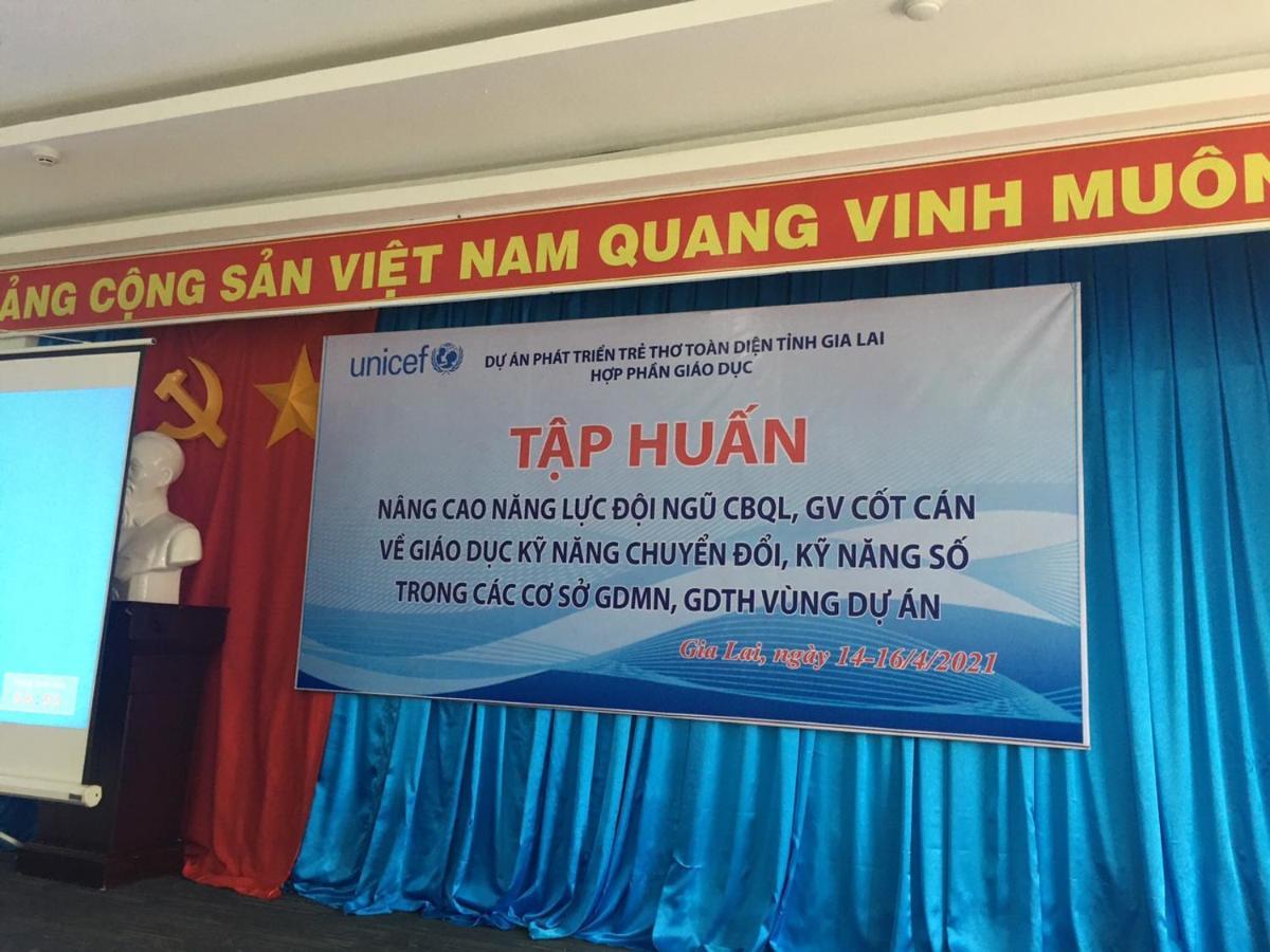 Cong Doan Gia Lai Hotel Pleiku Exterior foto